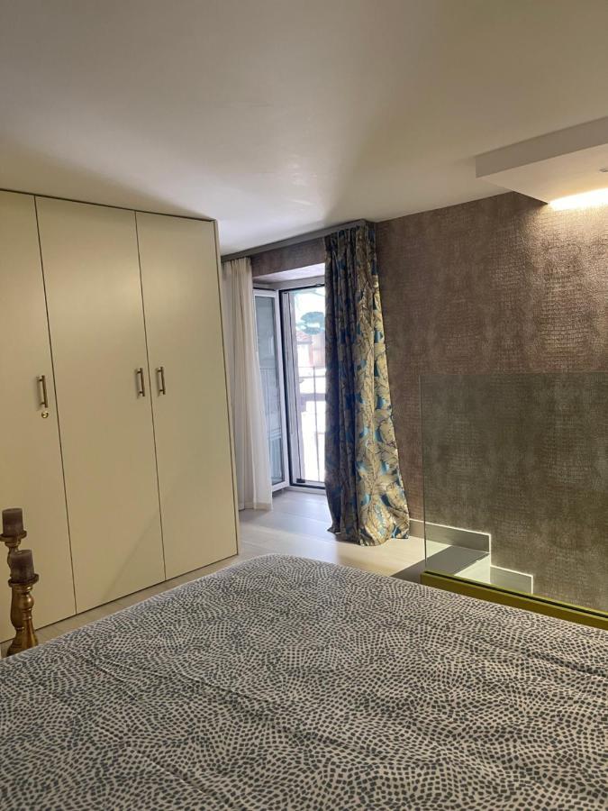 Bacosuite Aeroporto di Catania Fontana Rossa Esterno foto